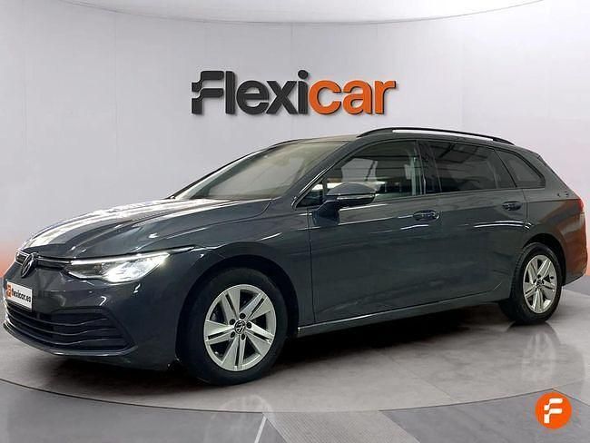 Usado VW Golf VIII Life 131 CV (96 kW) 2021 Gris Familiar