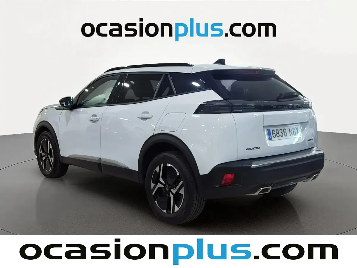 Usado Peugeot 2008 Allure 145 CV (106 kW) 2025 Blanco SUV