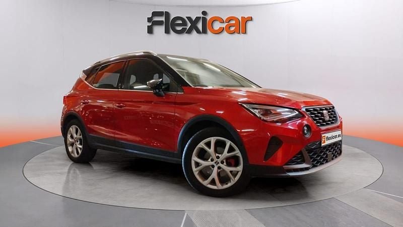 Usado Seat Arona FR 150 CV (110 kW) 2023 Rojo SUV
