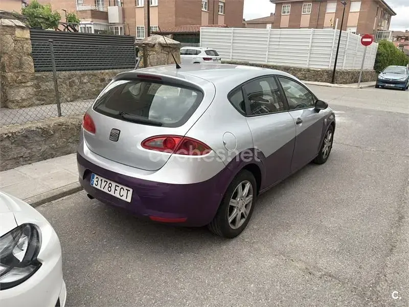 Używany Seat Leon Stylance 105 KM (77 kW) 2006 Szary Hatchback
