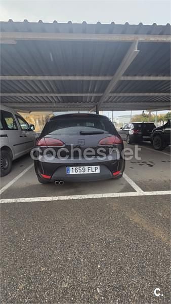 Usado Seat Leon Sport 140 CV (102 kW) 2007 Negro Utilitario