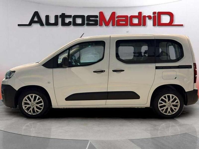 Usado Citroën Berlingo Live 103 CV (75 kW) 2021 Blanco Monovolumen