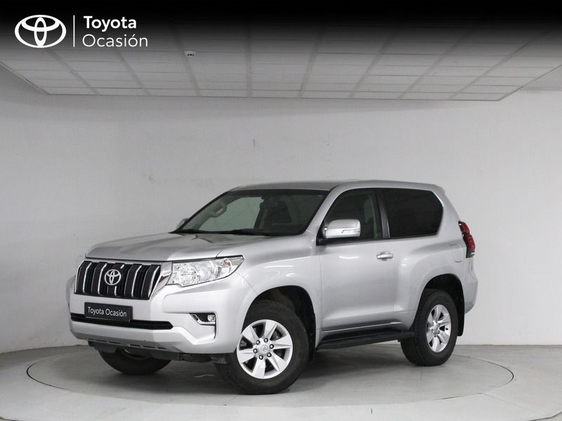 Gris / plata Usado 2021 Toyota Land Cruiser SUV | 54.490 € (Precio justo) - Imagen 1/4
