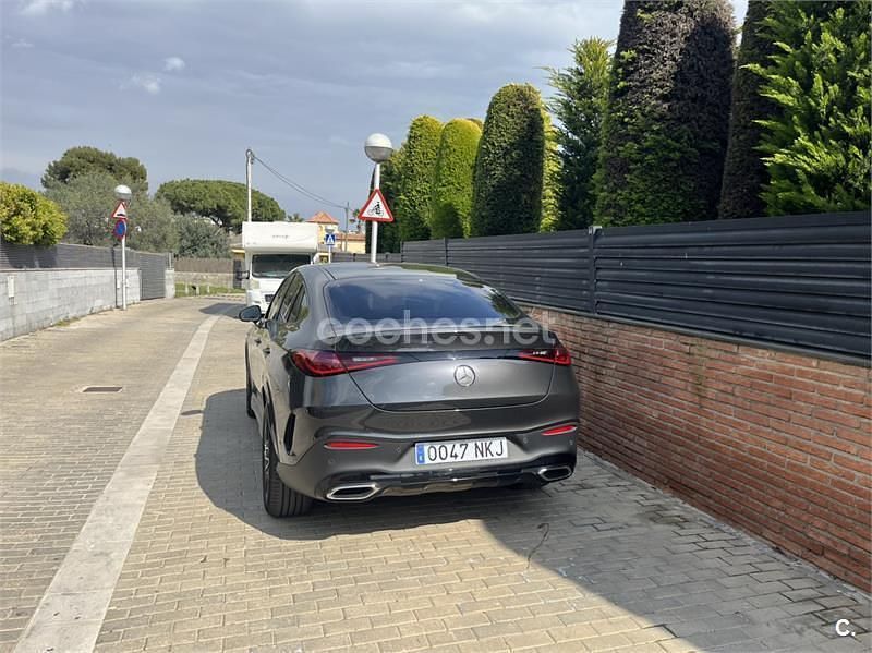 Usado Mercedes GLC220 197 CV (144 kW) 2023 Negro Coupe