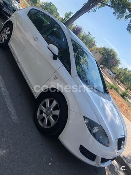 Usado Seat Leon Sport 140 CV (102 kW) 2008 Blanco Utilitario