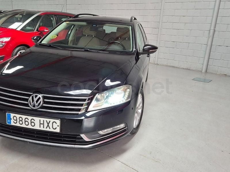 Usado VW Passat Exclusive 140 CV (102 kW) 2014 Negro Familiar