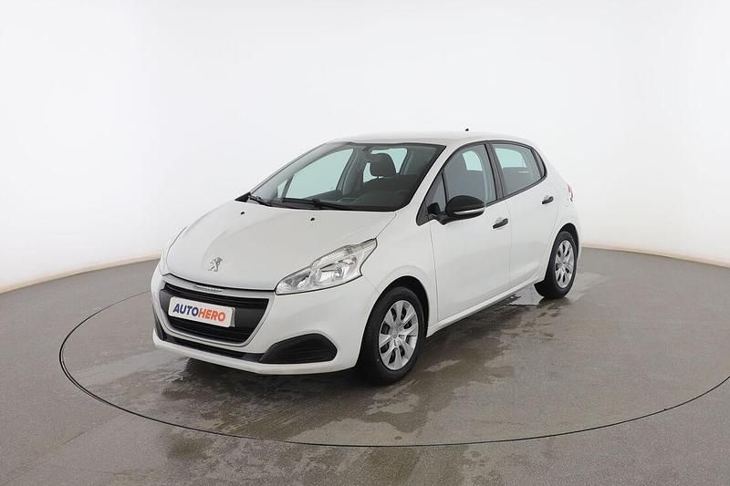 Begagnad Peugeot 208 Access 82 HK (60 kW) 2016 Vit Halvkombi