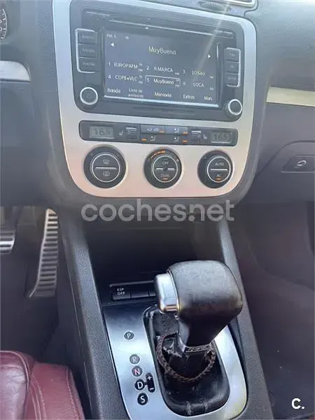 Usado VW Eos Individual 140 CV (102 kW) 2009 Gris / plata Descapotable