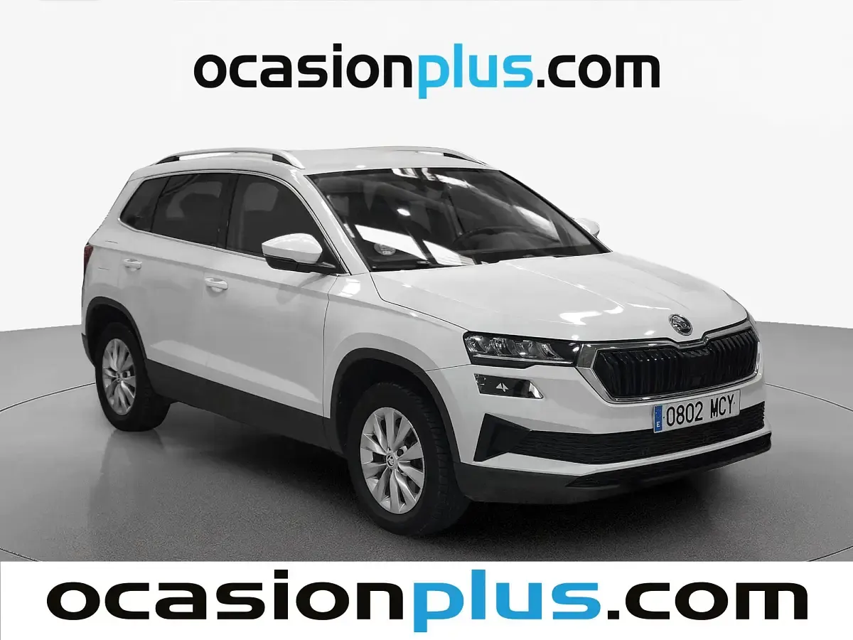 Usado Skoda Karoq Ambition 150 CV (110 kW) 2022 Blanco SUV