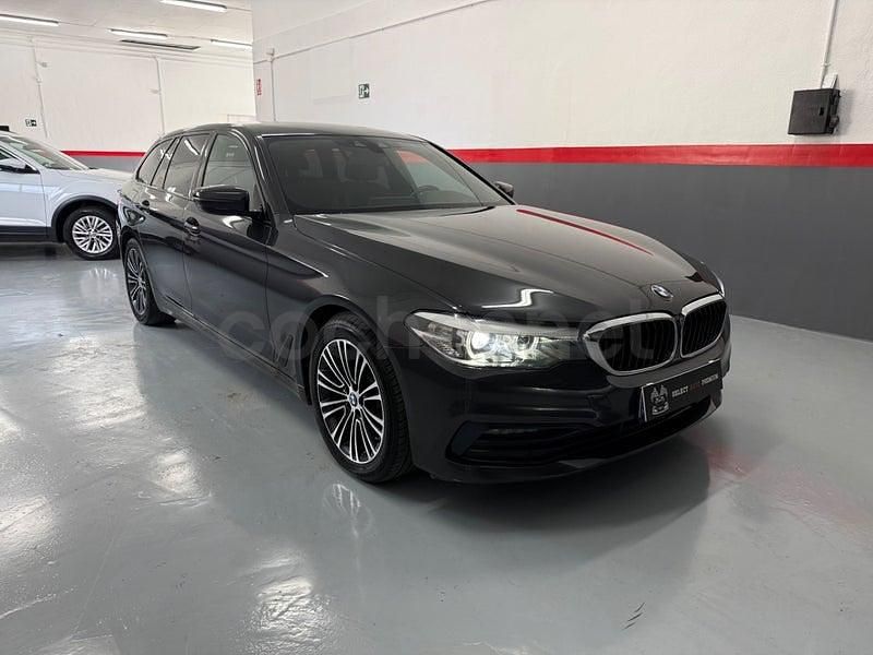 Usado BMW 520 Comfort Edition 190 CV (139 kW) 2020 Gris / plata Familiar