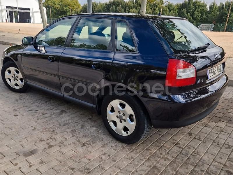 Usado Audi A3 Ambition 102 CV (75 kW) 2003 Azul Utilitario