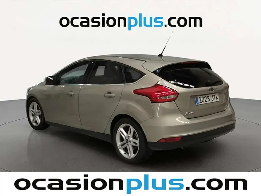Usado Ford Focus Titanium 120 CV (88 kW) 2016 Marrón Utilitario