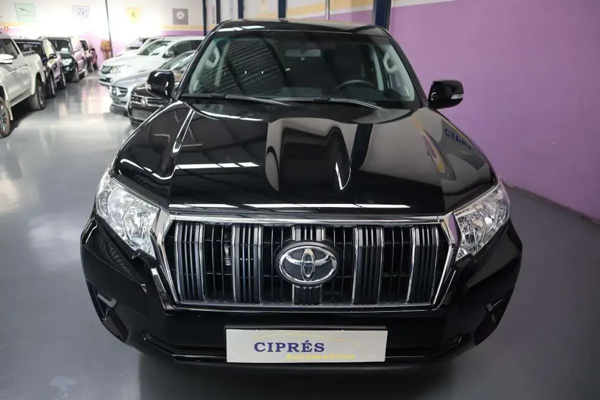 Usado Toyota Land Cruiser 177 CV (130 kW) 2018 Negro SUV