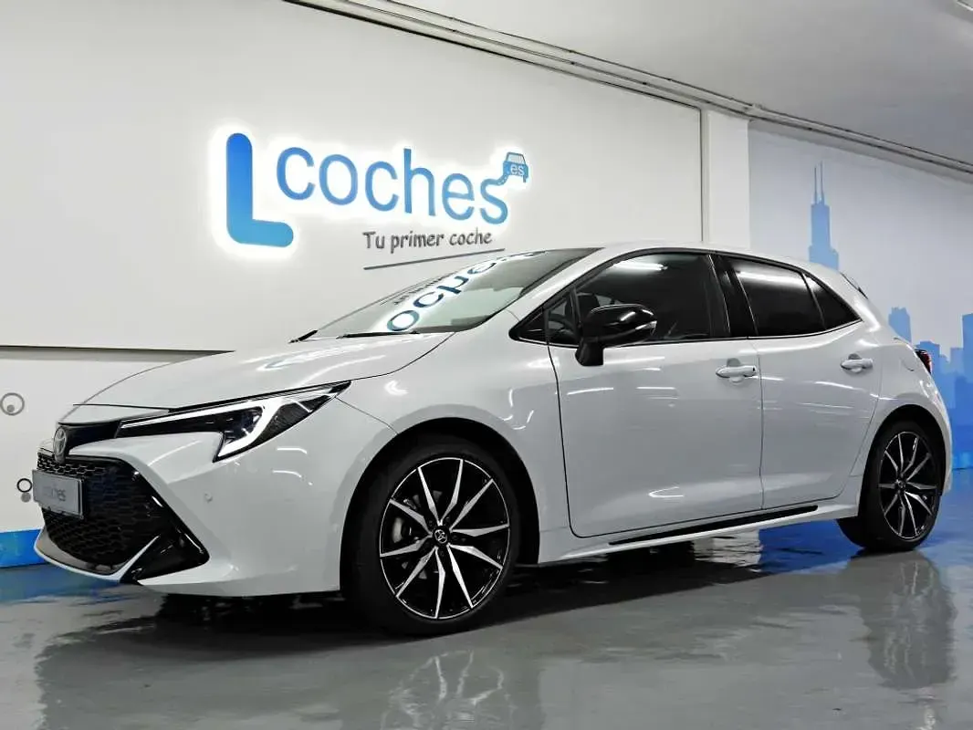 Usado Toyota Corolla Sport 140 CV (102 kW) 2025 Gris Utilitario