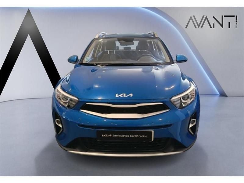 Usado Kia Stonic 100 CV (73 kW) 2025 Azul SUV