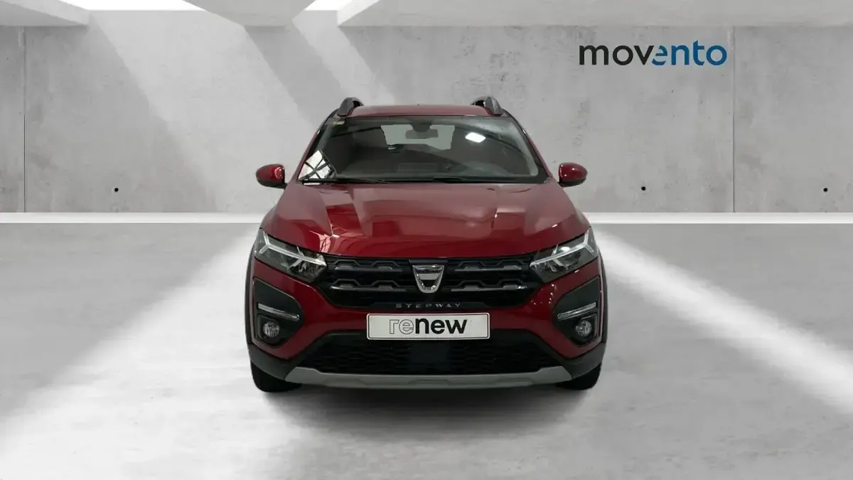 Usado Dacia Sandero Comfort 101 CV (74 kW) 2021 Rojo Berlina