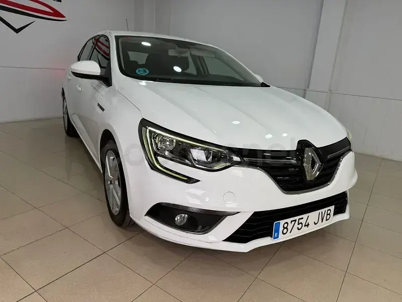 Usado Renault Mégane III Business 90 CV (66 kW) 2016 Blanco Berlina