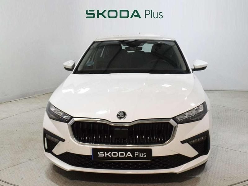 Usado Skoda Scala Essence 95 CV (69 kW) 2024 Blanco Utilitario
