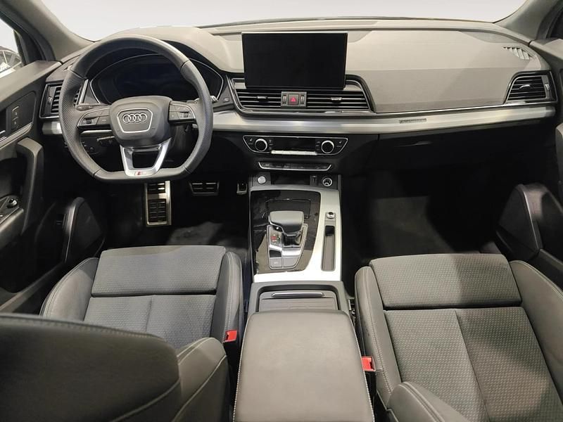 Usado Audi Q5 204 CV (150 kW) 2024 Gris/plata SUV