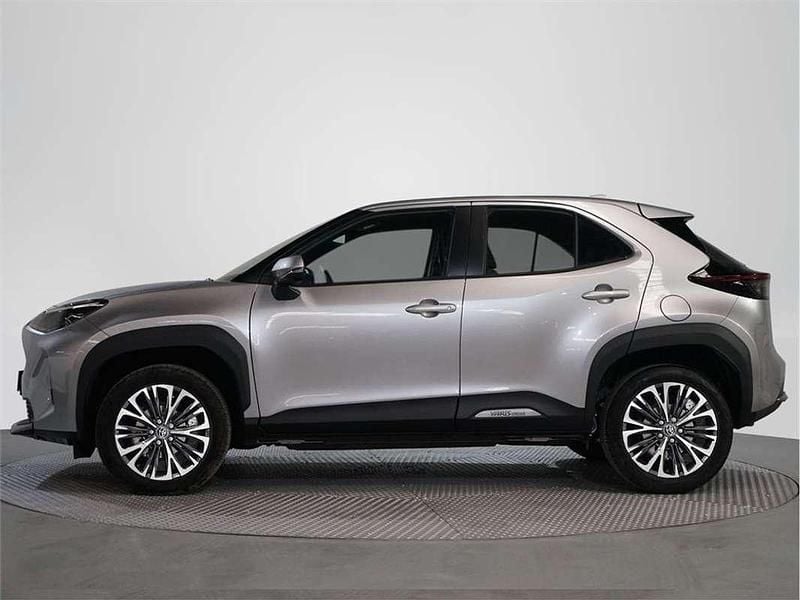 Usado Toyota Yaris Cross Active 116 CV (85 kW) 2022 Gris ágata SUV