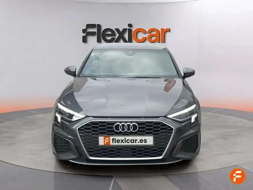 Usado Audi A3 Sportback 116 CV (85 kW) 2020 Gris Utilitario
