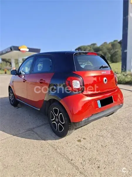 Usado Smart ForFour Prime 71 CV (52 kW) 2015 Rojo Utilitario