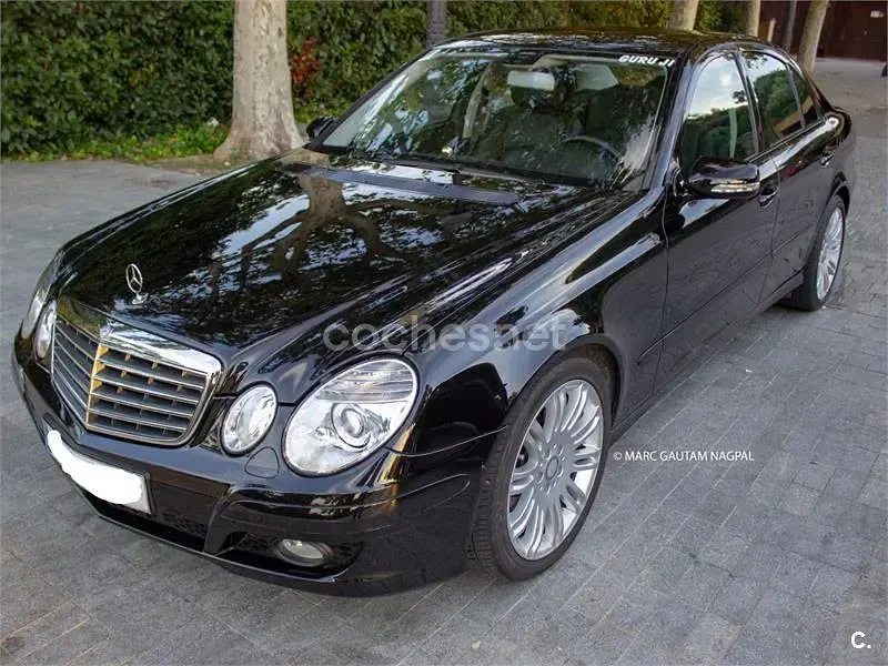 Usado Mercedes E220 170 CV (125 kW) 2008 Negro Berlina