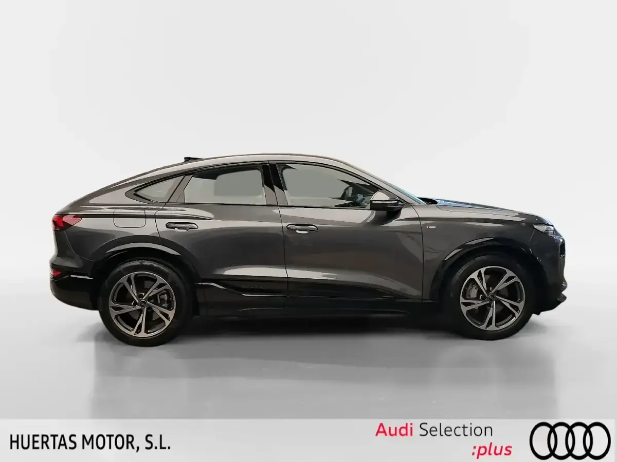 Nuevo Audi Q6 e-tron S-Line 285 kW (388 CV) 2026 Gris SUV