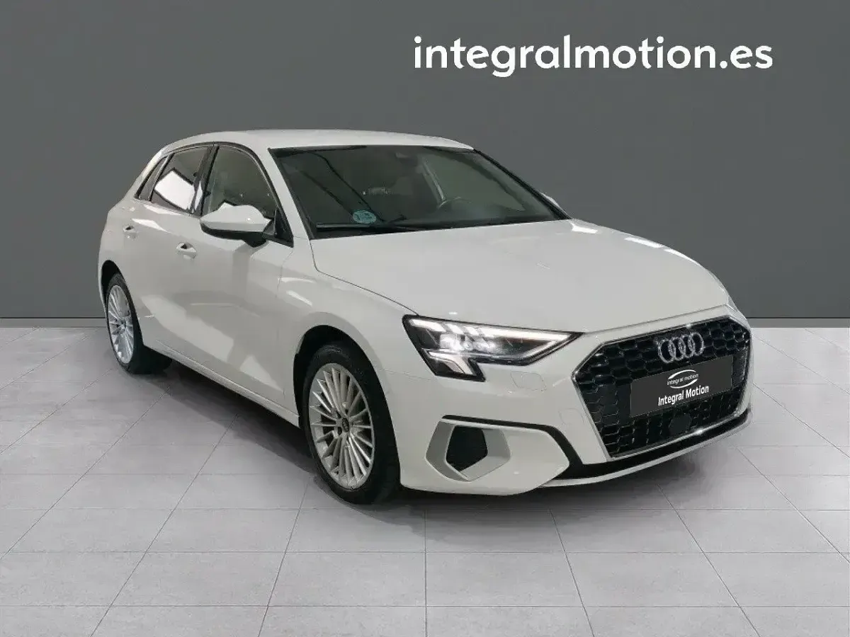 Usado Audi A3 Advanced Plus 150 CV (110 kW) 2023 Blanco Berlina