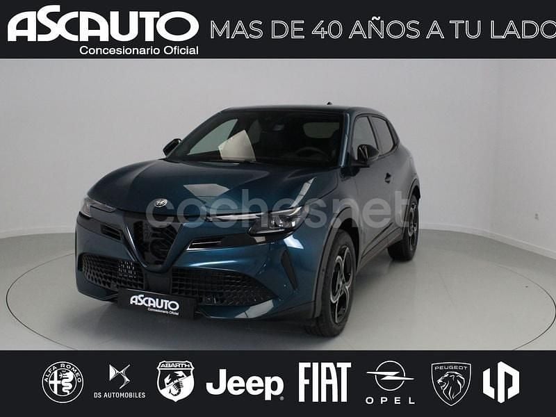 Verde Usado 2025 Alfa Romeo Junior SUV | 29.900 € (Precio justo) - Imagen 1/4