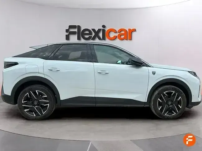 Usado Peugeot 3008 Allure 136 CV (100 kW) 2025 Blanco SUV