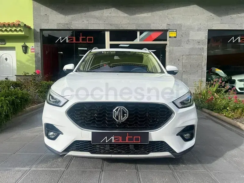 Usado MG ZS Comfort 111 CV (81 kW) 2022 Blanco SUV