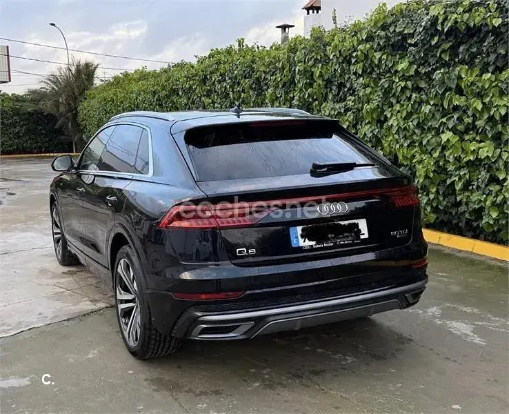 Usado Audi Q8 286 CV (210 kW) 2020 Negro SUV