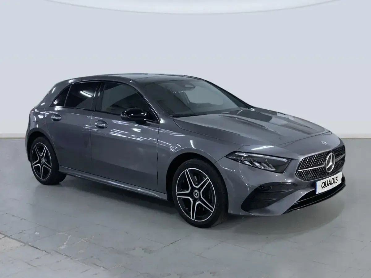 Usado Mercedes A250 218 CV (160 kW) 2025 Gris