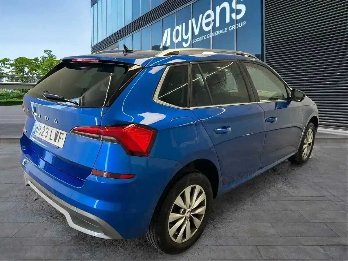 Usado Skoda Kamiq 95 HP (69 kW) 2022 Azul SUV