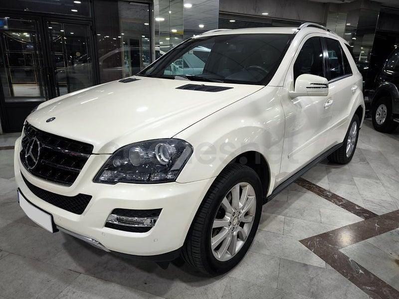 Usado Mercedes ML300 204 CV (150 kW) 2010 Blanco SUV