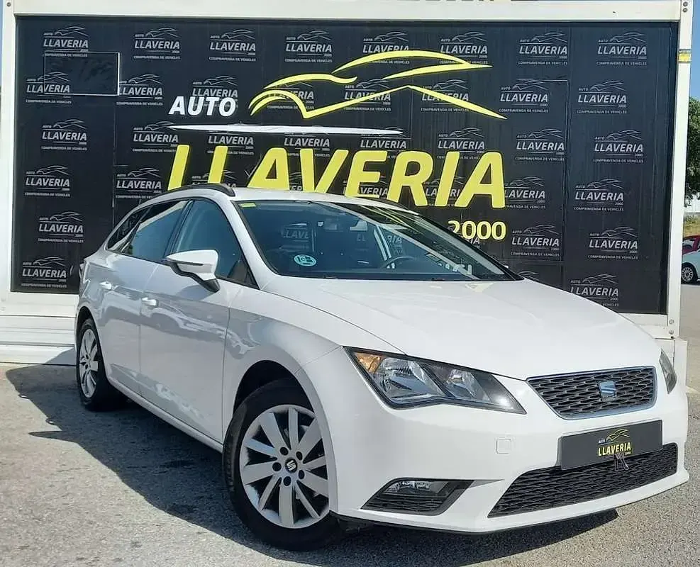 Usado Seat Leon ST Reference 116 CV (85 kW) 2016 Blanco Familiar