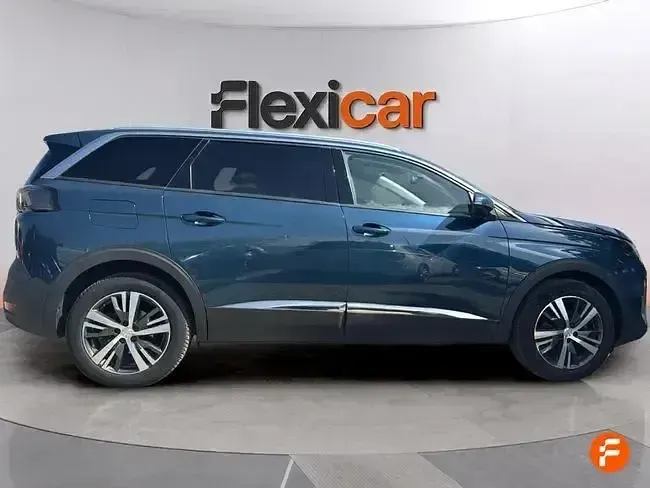 Usado Peugeot 5008 Allure 130 CV (95 kW) 2021 Azul SUV