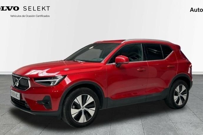 Usado Volvo XC40 Core 211 CV (155 kW) 2022 Rojo SUV