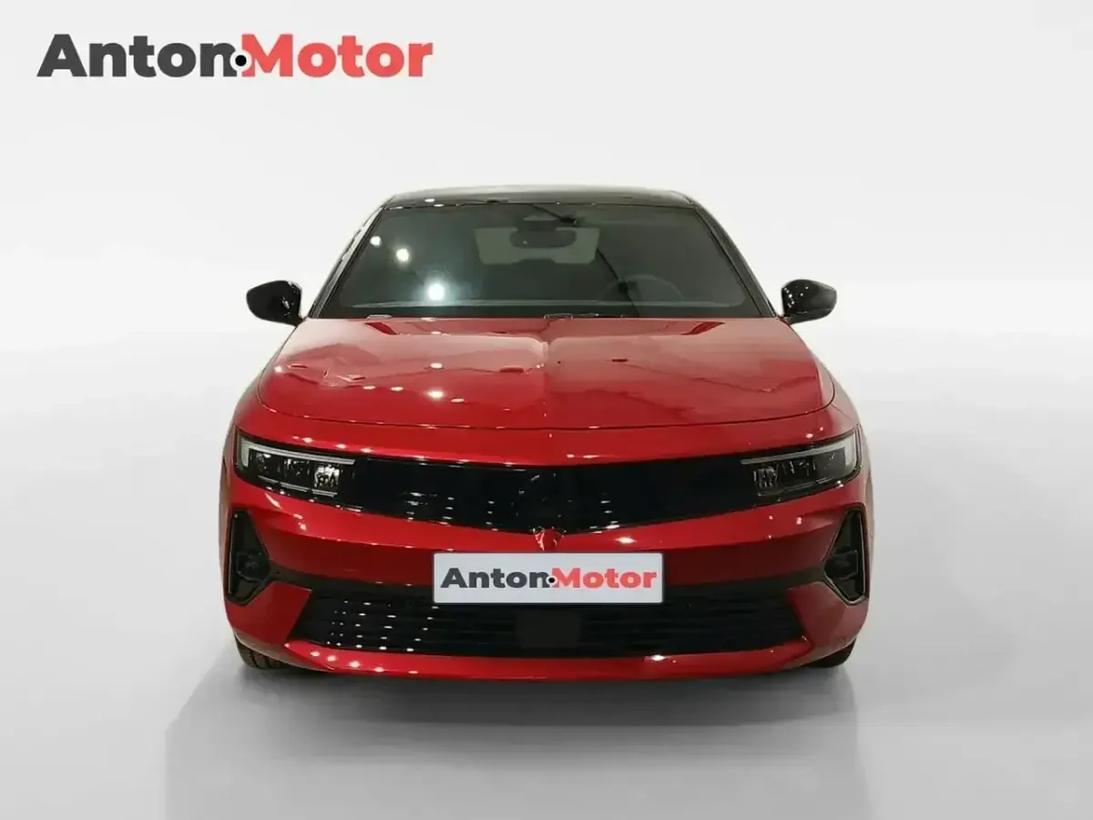Usado Opel Astra 114 kW (156 CV) 2024 Rojo Utilitario