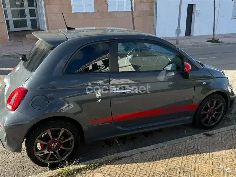 Usado Abarth 595 145 CV (106 kW) 2019 Gris / plata Berlina
