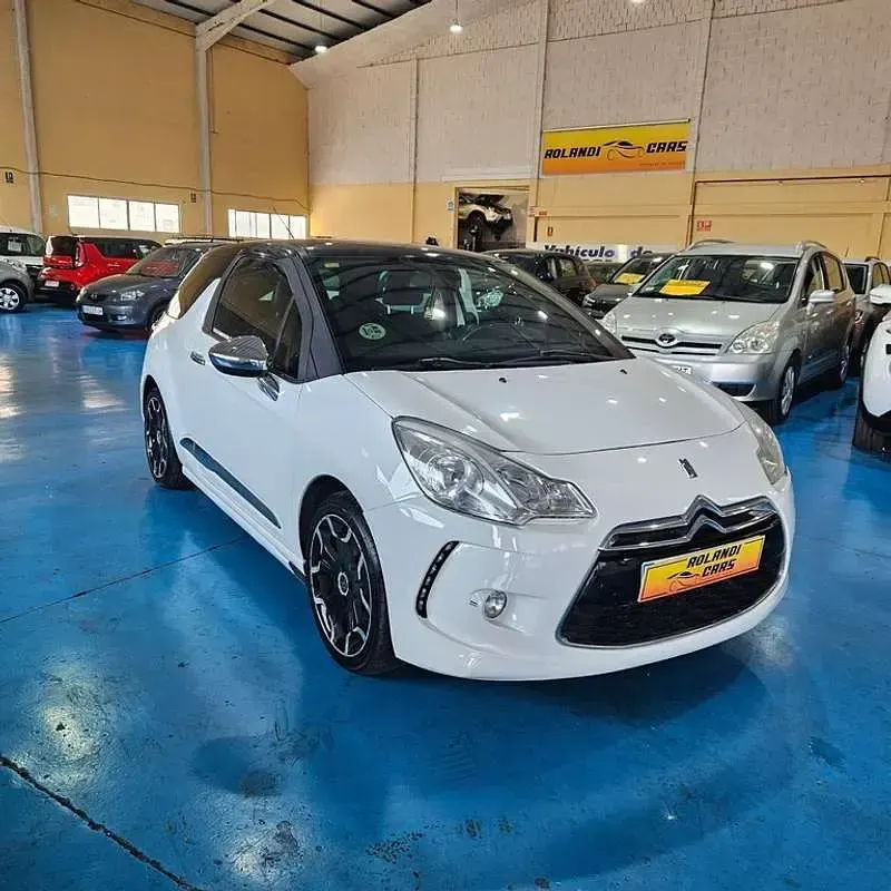 Usado Citroën DS3 Style 91 CV (66 kW) 2012 Blanco Utilitario