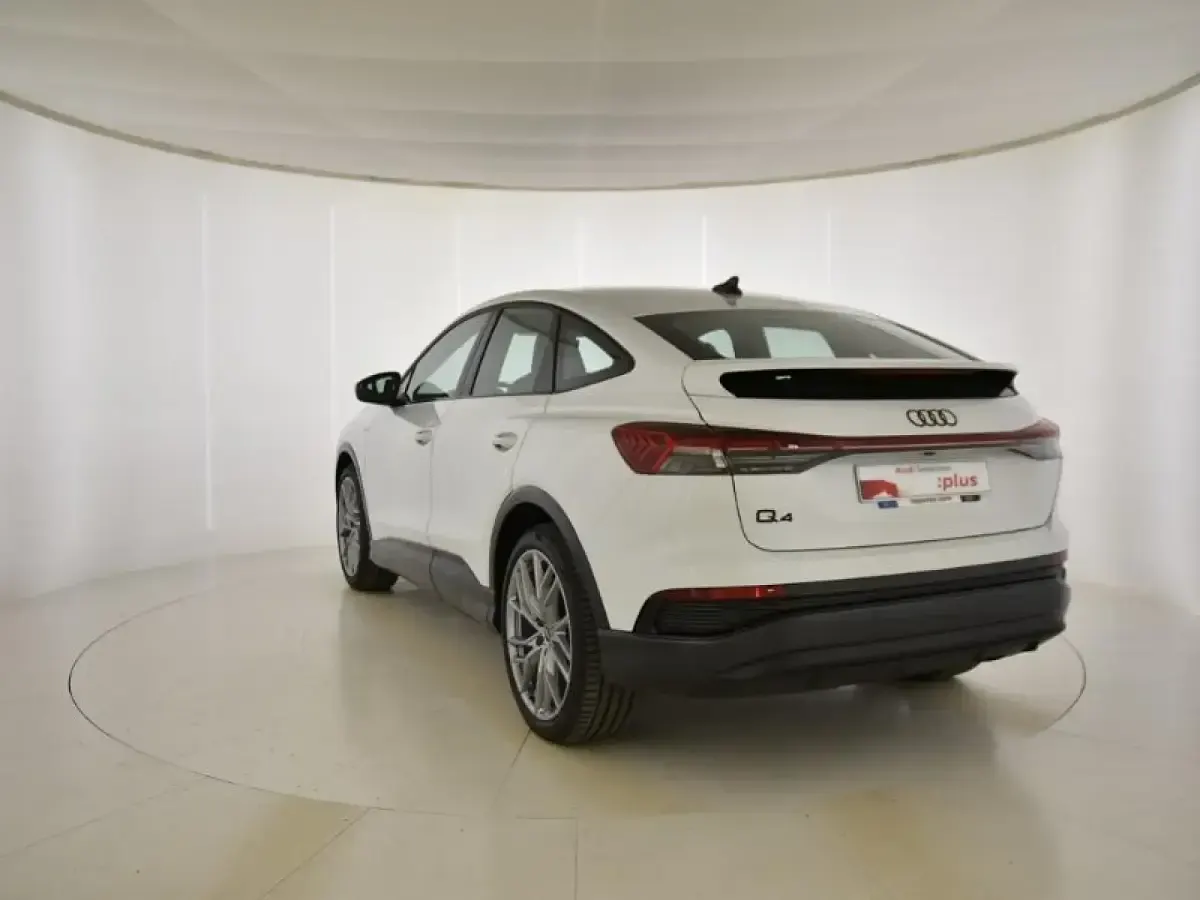 Usado Audi Q4 Sportback e-tron 210 kW (286 CV) 2025 Blanco SUV