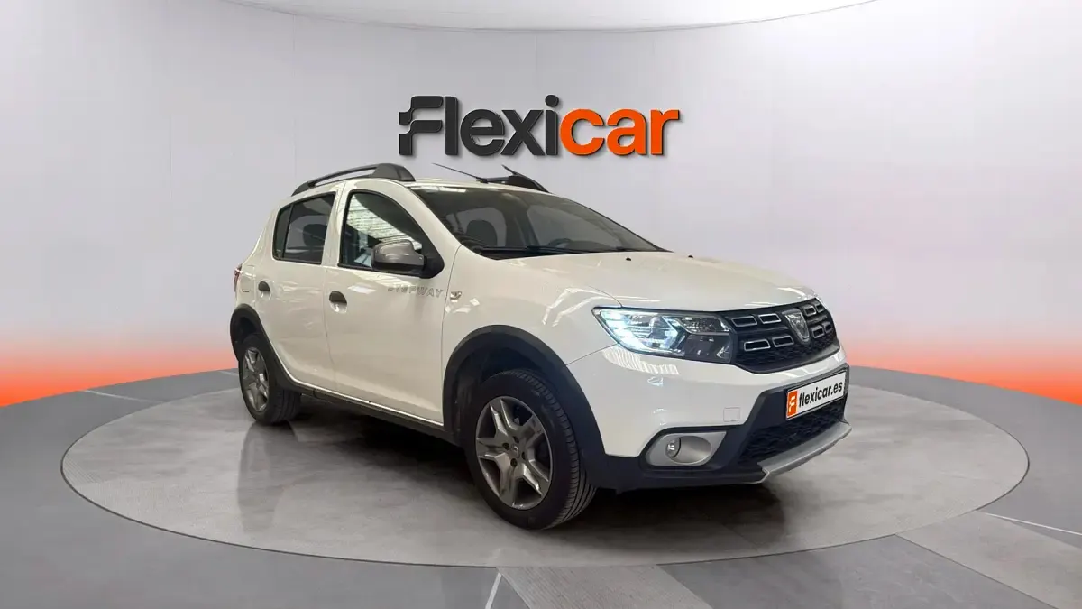 Usado Dacia Sandero Comfort 91 CV (66 kW) 2018 Berlina