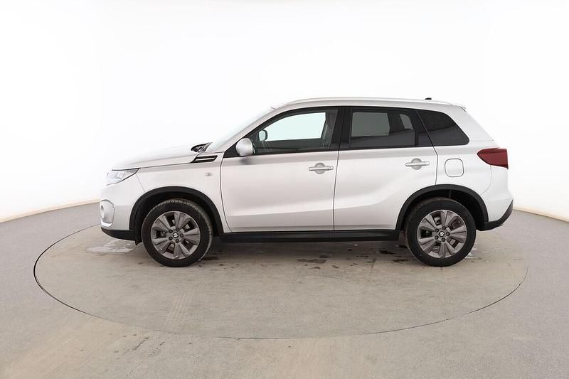 Usado Suzuki Vitara GLX 129 CV (94 kW) 2022 Gris SUV