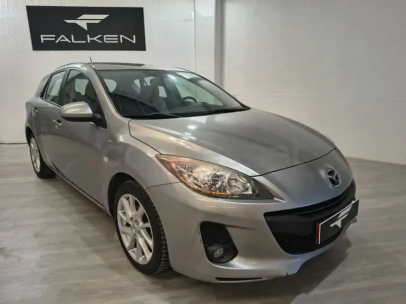 Usado Mazda 3 Style 105 CV (77 kW) 2012 Gris / plata Berlina