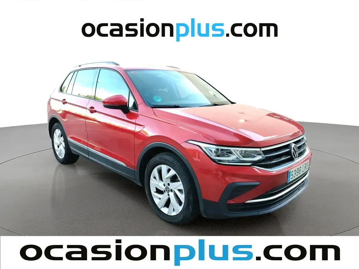 Usado VW Tiguan Life 150 CV (110 kW) 2021 Rojo SUV