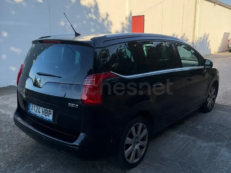 Usado Peugeot 5008 Business-Line 150 CV (110 kW) 2011 Negro Monovolumen