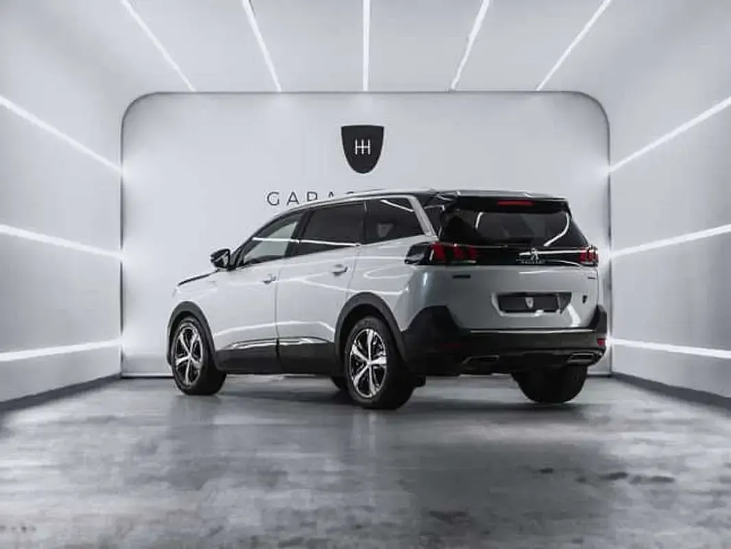 Usado Peugeot 5008 Allure 165 CV (121 kW) 2018 Blanco SUV
