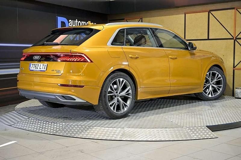Usado Audi Q8 Premium 386 CV (283 kW) 2021 Naranja SUV